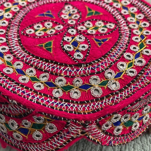 Sindhi Pakistani Hat Hand Made - Picture 5 of 5
